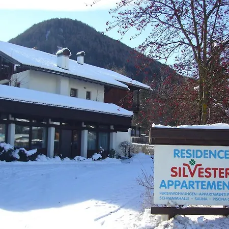 Silvester Apartahotel 3*